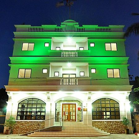 El Haciendero Private Hotel Iloilo City Exterior foto