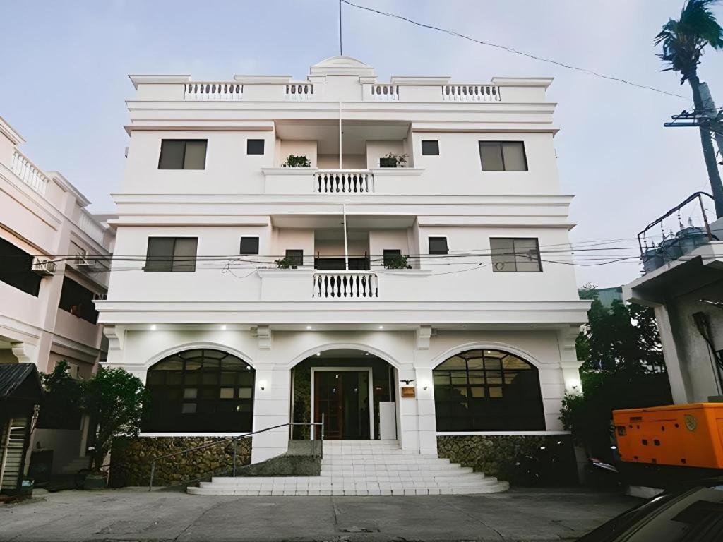 El Haciendero Private Hotel Iloilo City Exterior foto