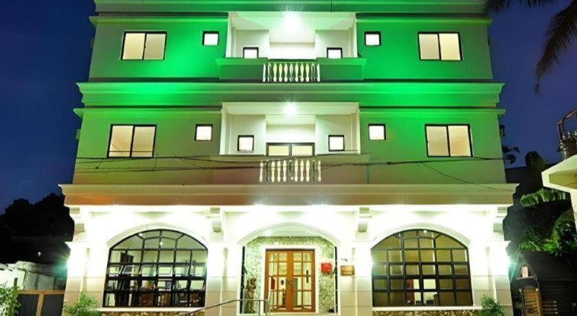 El Haciendero Private Hotel Iloilo City Exterior foto