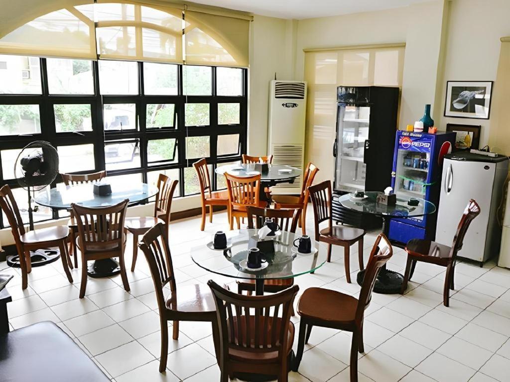 El Haciendero Private Hotel Iloilo City Exterior foto